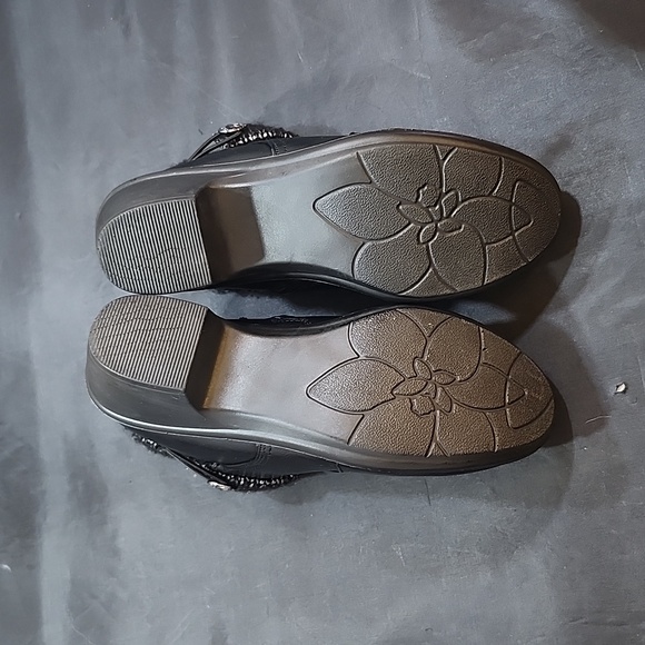 JFURY ZIPPER CLOSURE WOMEN'S ANKLE BOOTIE - Picture 11 of 15